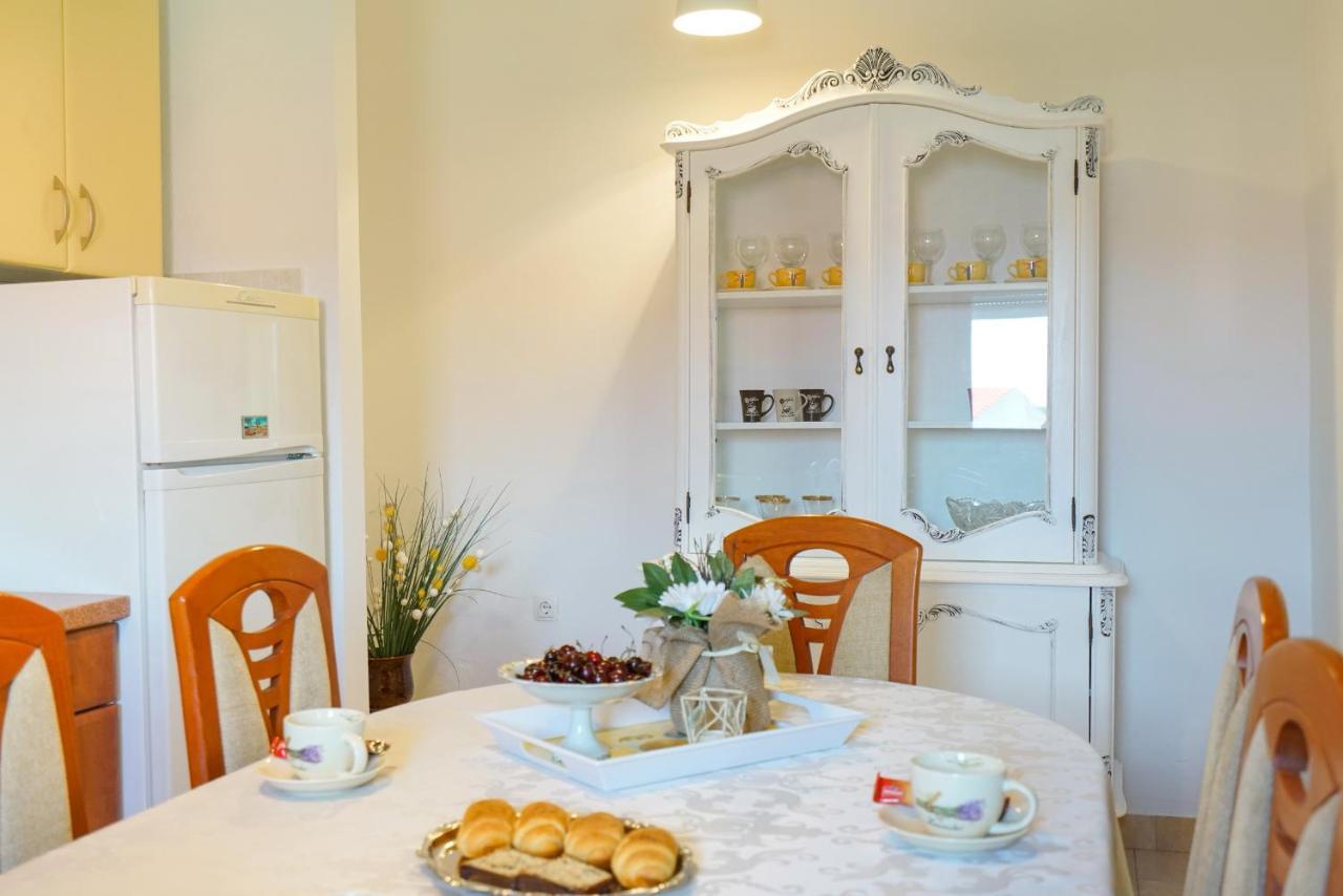 Apartment Jardin With Free Cowered Parking Zadar Eksteriør bilde